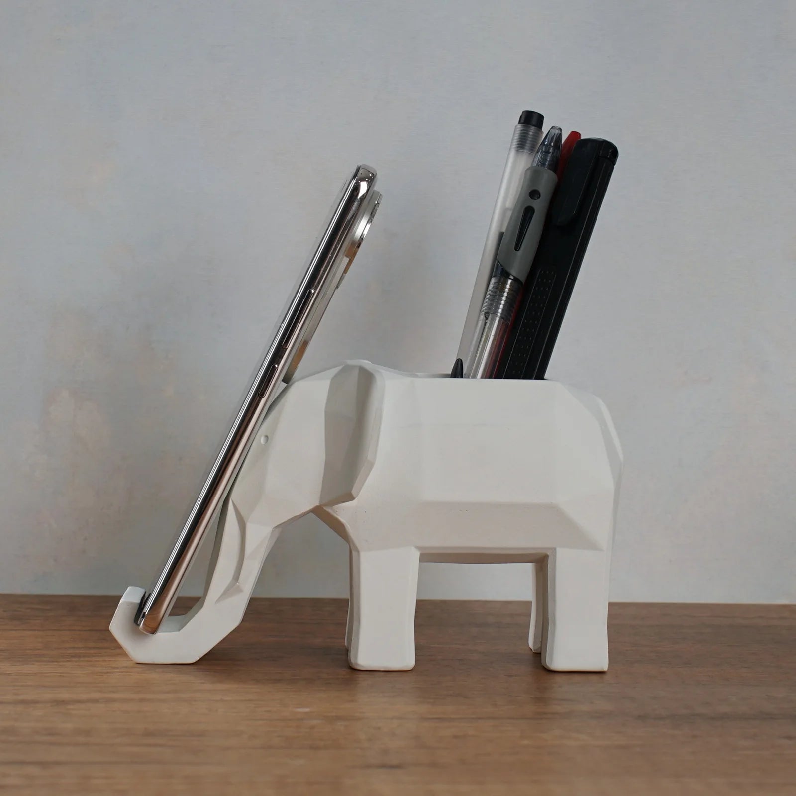 Guérip Geometric Elephant Desk Organizer
