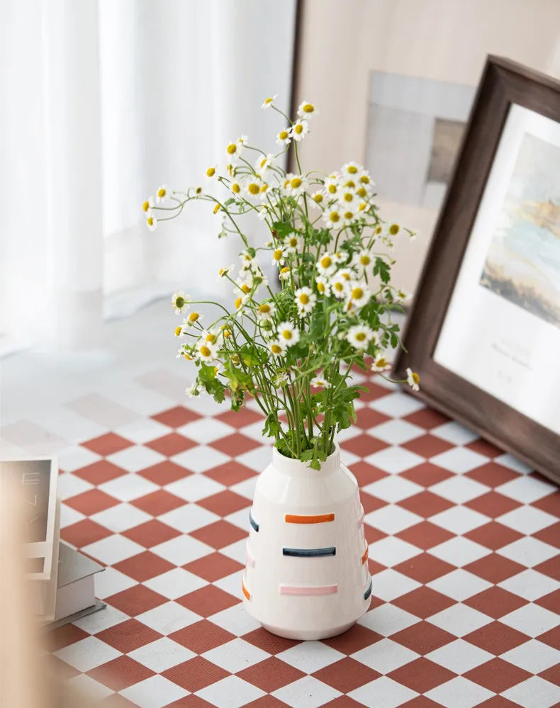 Norév Simple and Elegant Aesthetic Vase Ceramic